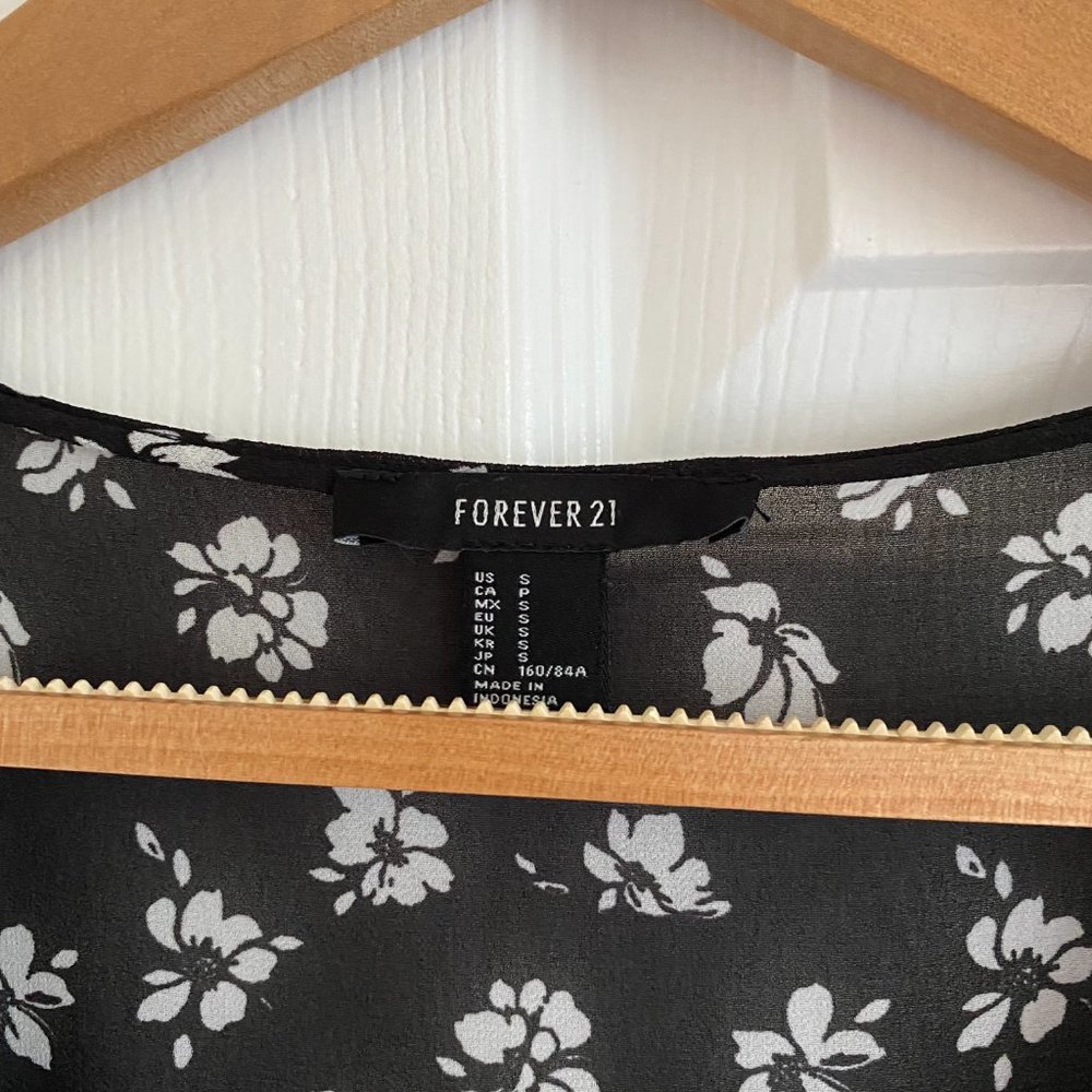 Forever 21 Dress - Picture 3 of 13